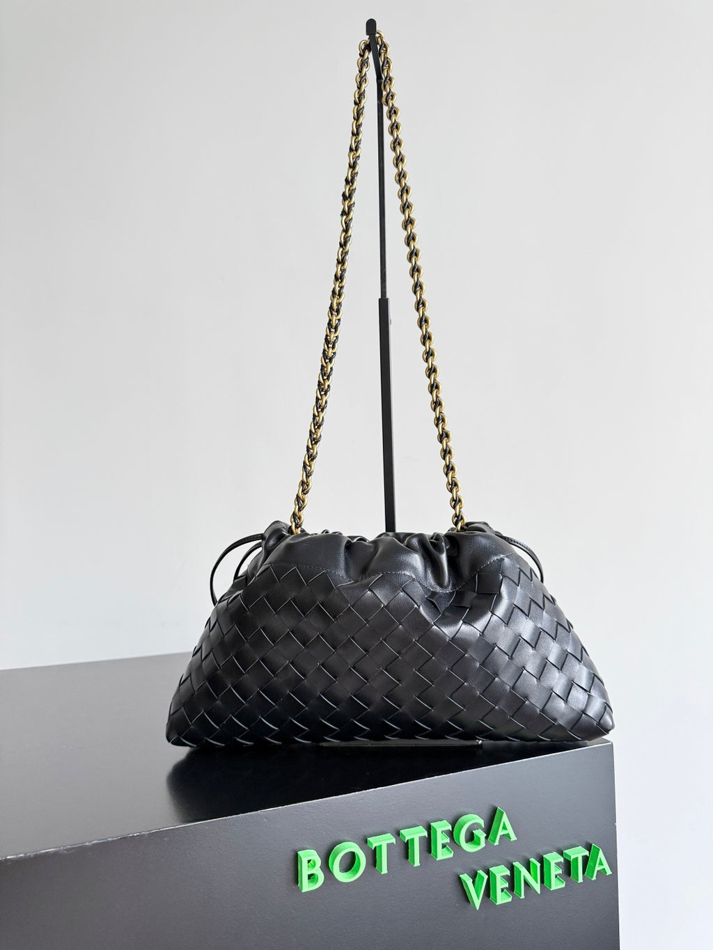 Bottega Veneta Intrecciato Drawstring Pouch - Black