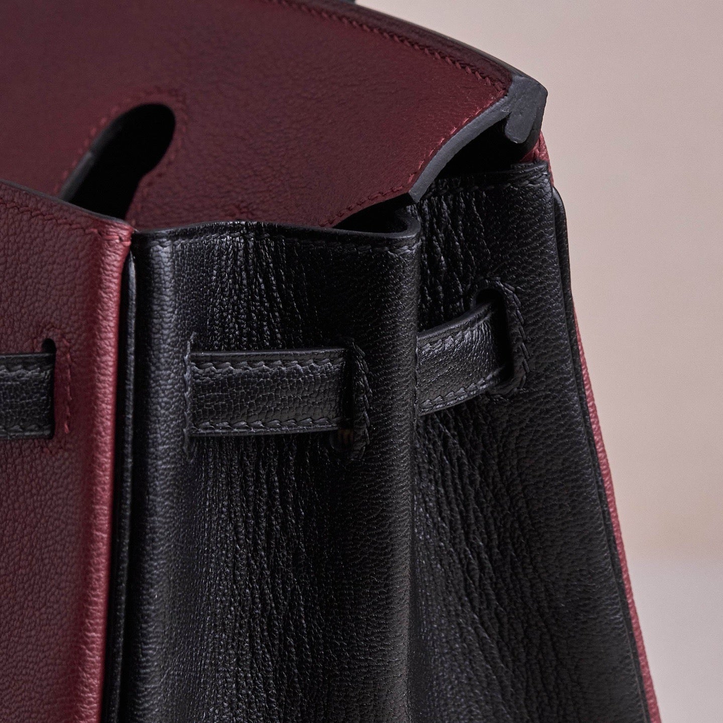 Hermès Special Order Bordeaux Black Birkin 25 cm Togo Gold Hardware