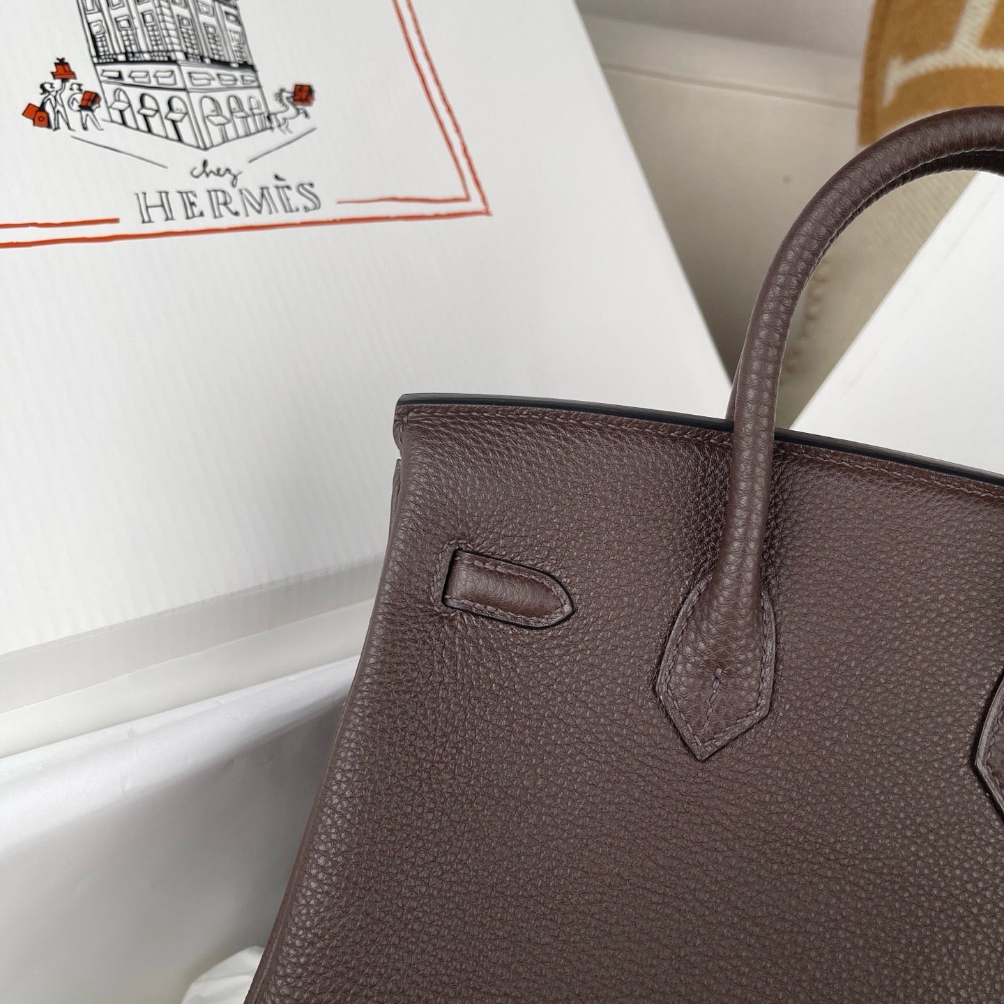 Hermès Chocolate Kelly 25 Togo Gold Hardware