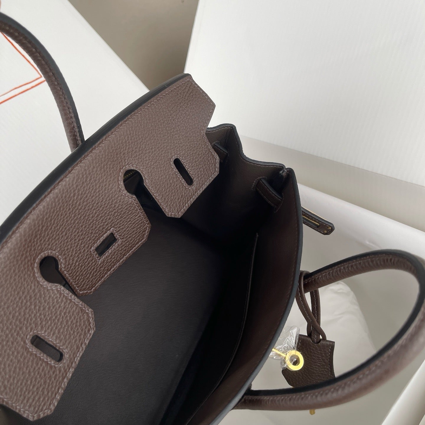 Hermès Chocolate Kelly 25 Togo Gold Hardware