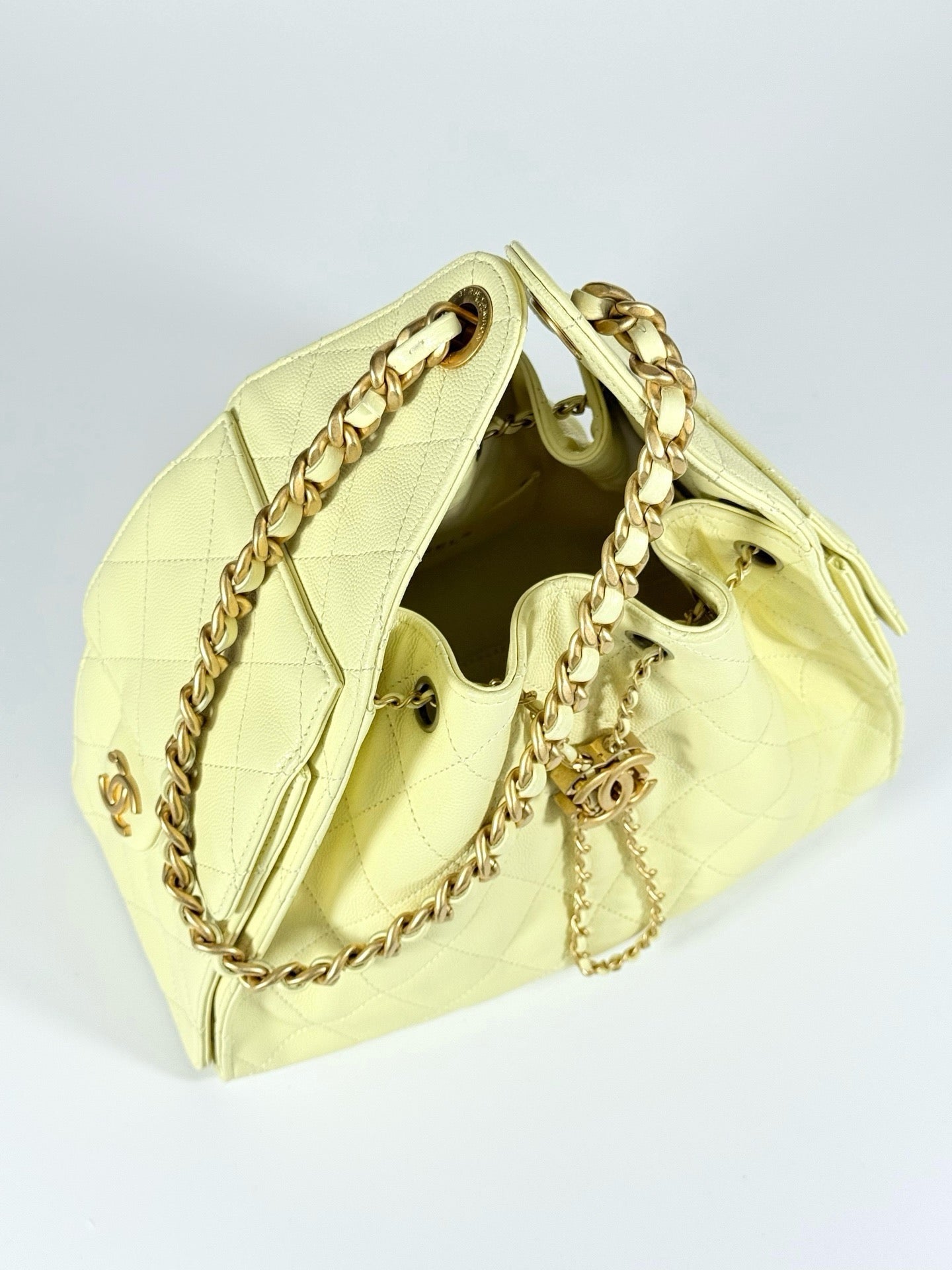Chanel Spring-Summer 2025 Chanel 25 Small Handbag Light Yellow