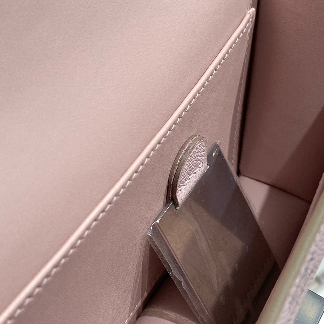 Hermès Constance Elan handbag in Mauve Sylvestre Epsom with Palladium Hardware
