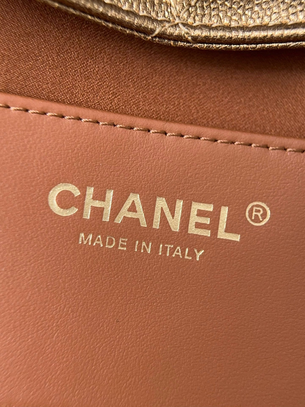 Chanel 202425 MÉTIERS D’ART CHANEL 25 SMALL HANDBAG Dark Gold