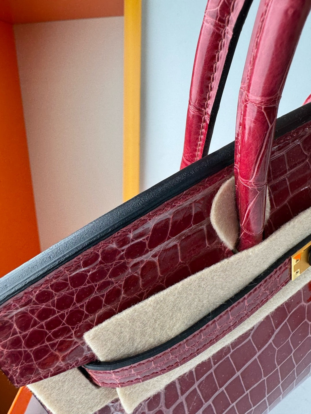 Hermès Sellier Birkin 25 Bordeaux Shiny Crocodile Niloticus Gold Hardware