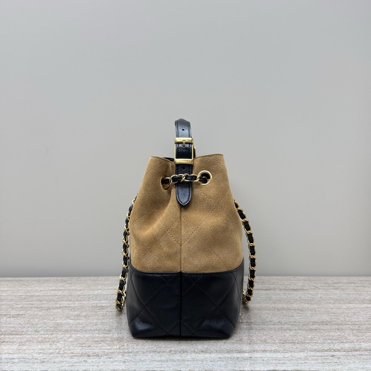 Chanel 2024/25 Métiers d'Art Small Tote Bag Gold & Black