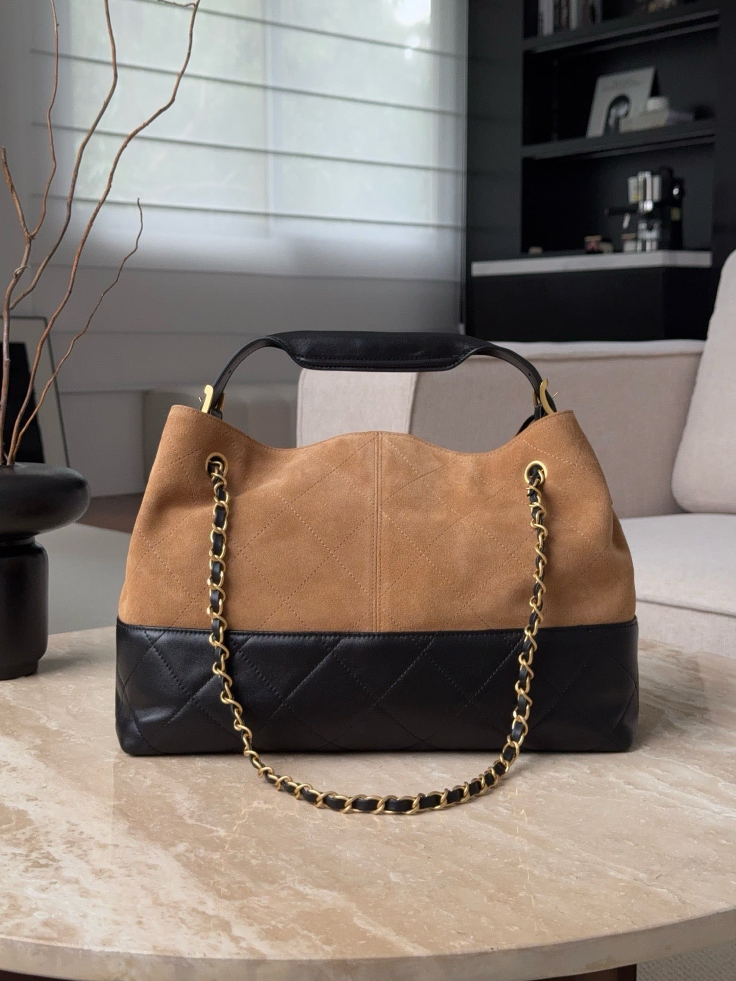 Chanel 2024/25 Métiers d'Art Small Tote Bag Gold & Black