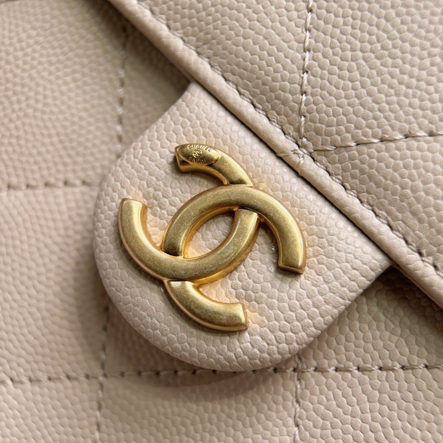 Chanel Spring-Summer 2025 Beige Medium Drawstring Handbag