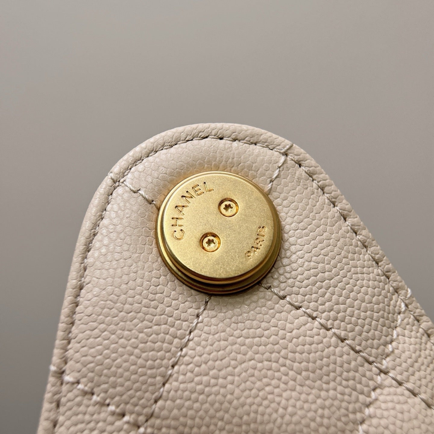 Chanel Spring-Summer 2025 Beige Medium Drawstring Handbag