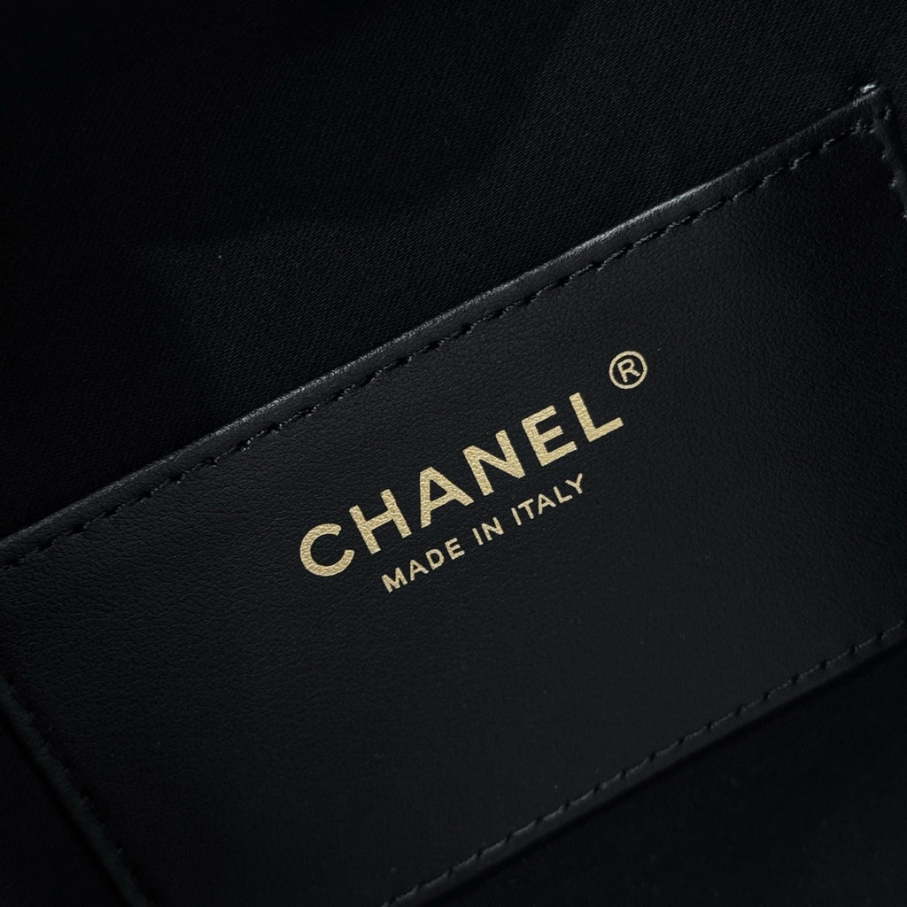 Chanel Spring-Summer 2025 Black Medium Handbag