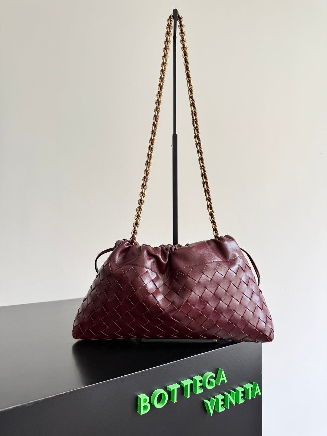 Bottega Veneta Intrecciato Chain Pouch Bag - Burgundy