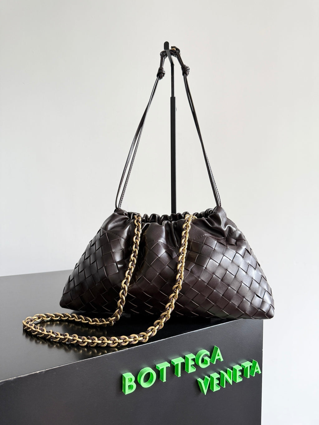 Bottega Veneta Intrecciato Drawstring Pouch - Dark Brown