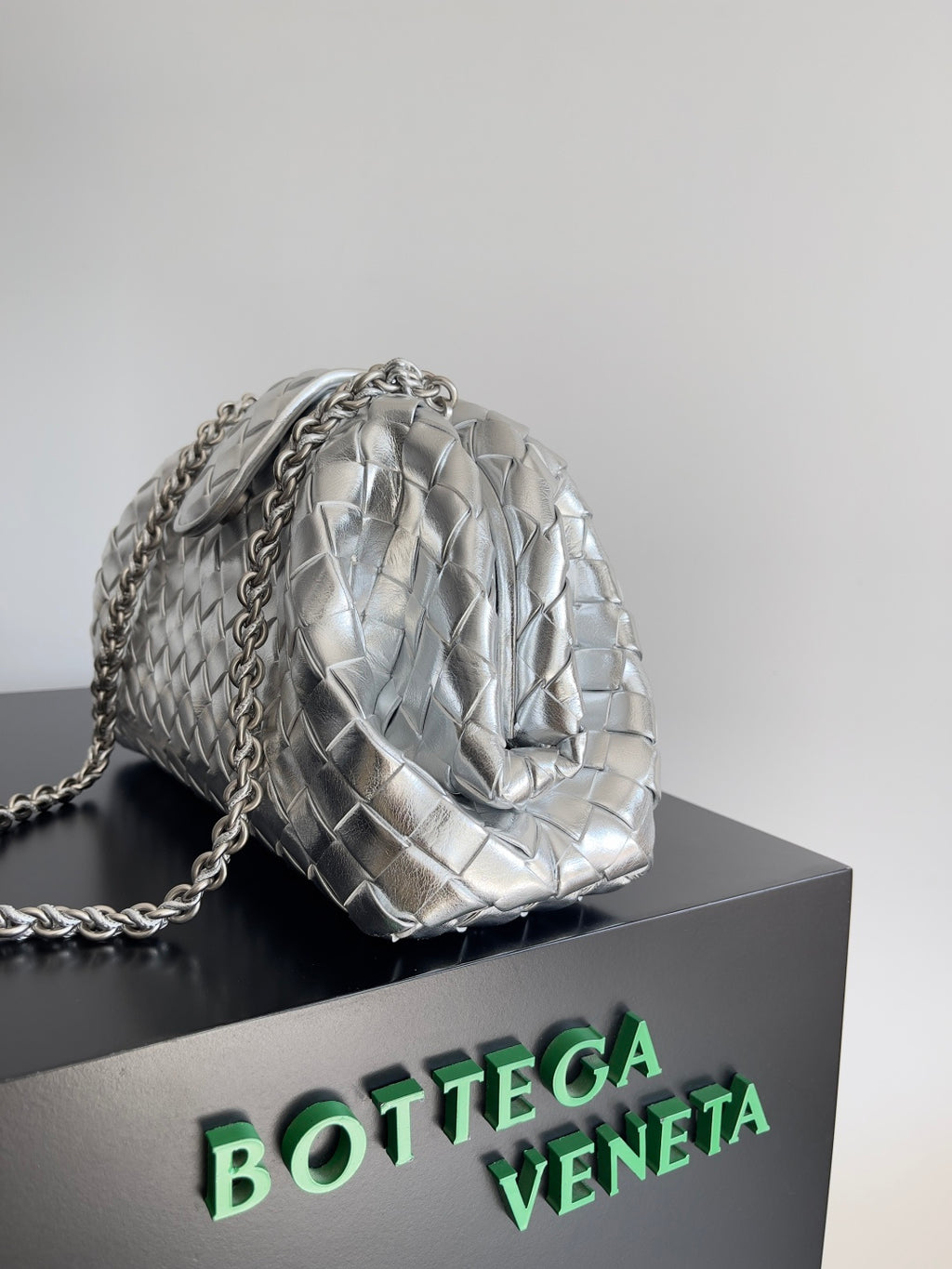 Bottega Veneta Intrecciato Shoulder Bag - Silver Metallic