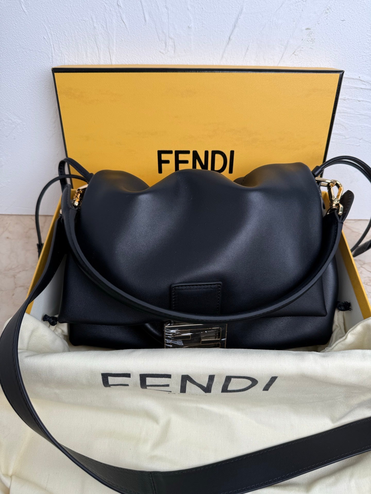 Fendi Peekaboo Soft Leather Shoulder Bag - Black