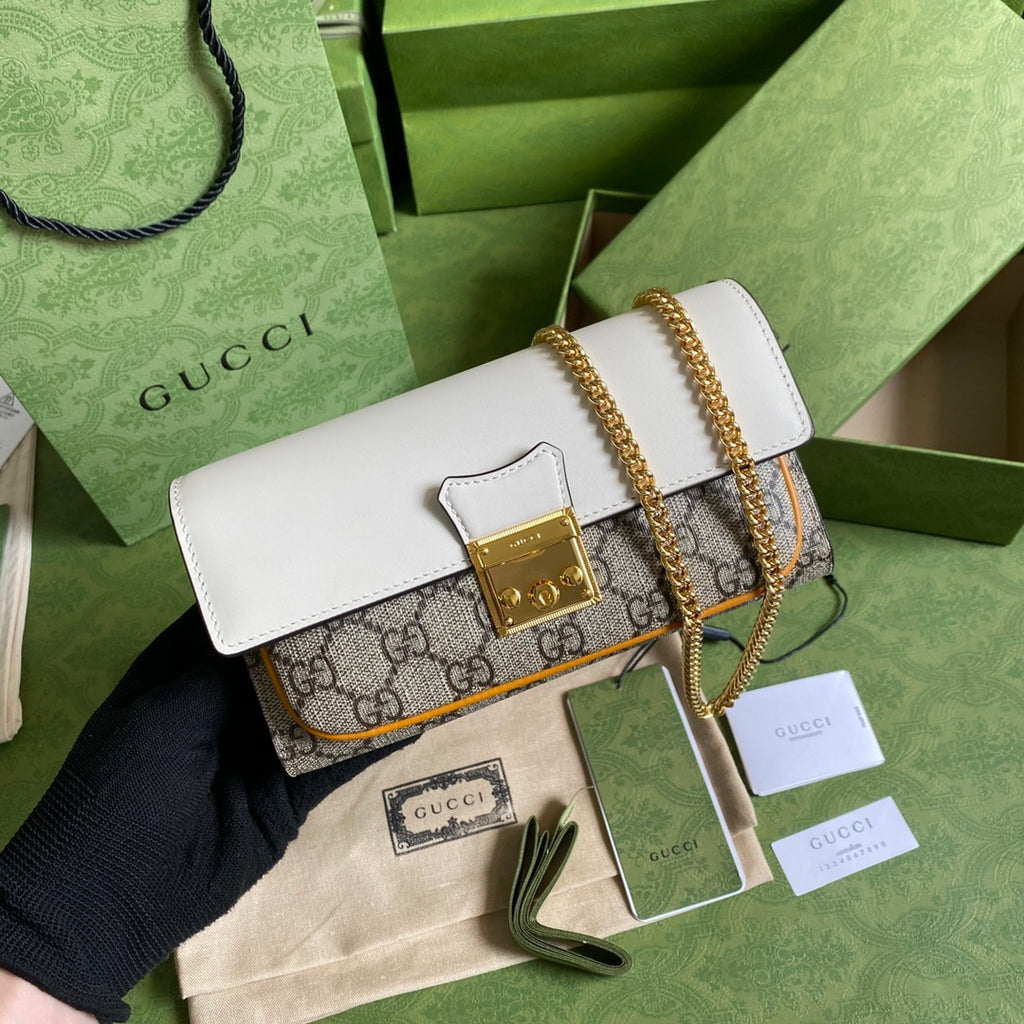 Gucci Padlock GG Supreme Chain Shoulder Bag - White