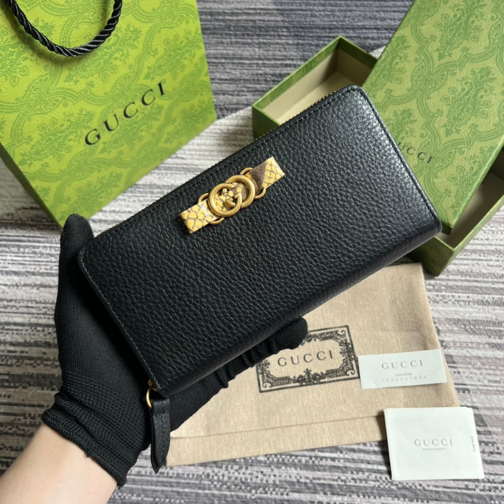 GUCCI Black Leather Zip Around Wallet with Gold Hardware