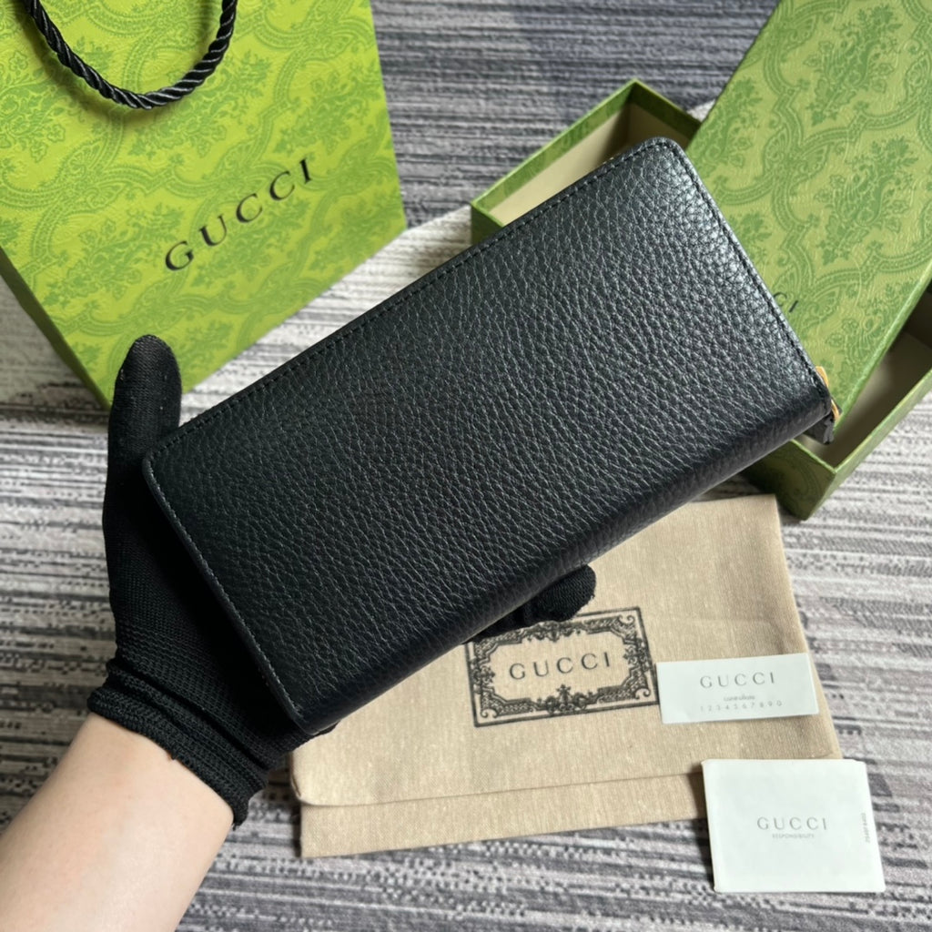 GUCCI Black Leather Zip Around Wallet with Gold Hardware