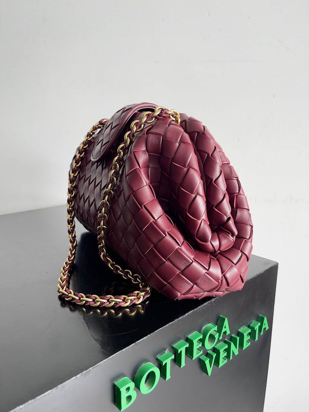 Bottega Veneta Chain Pouch - Mauve