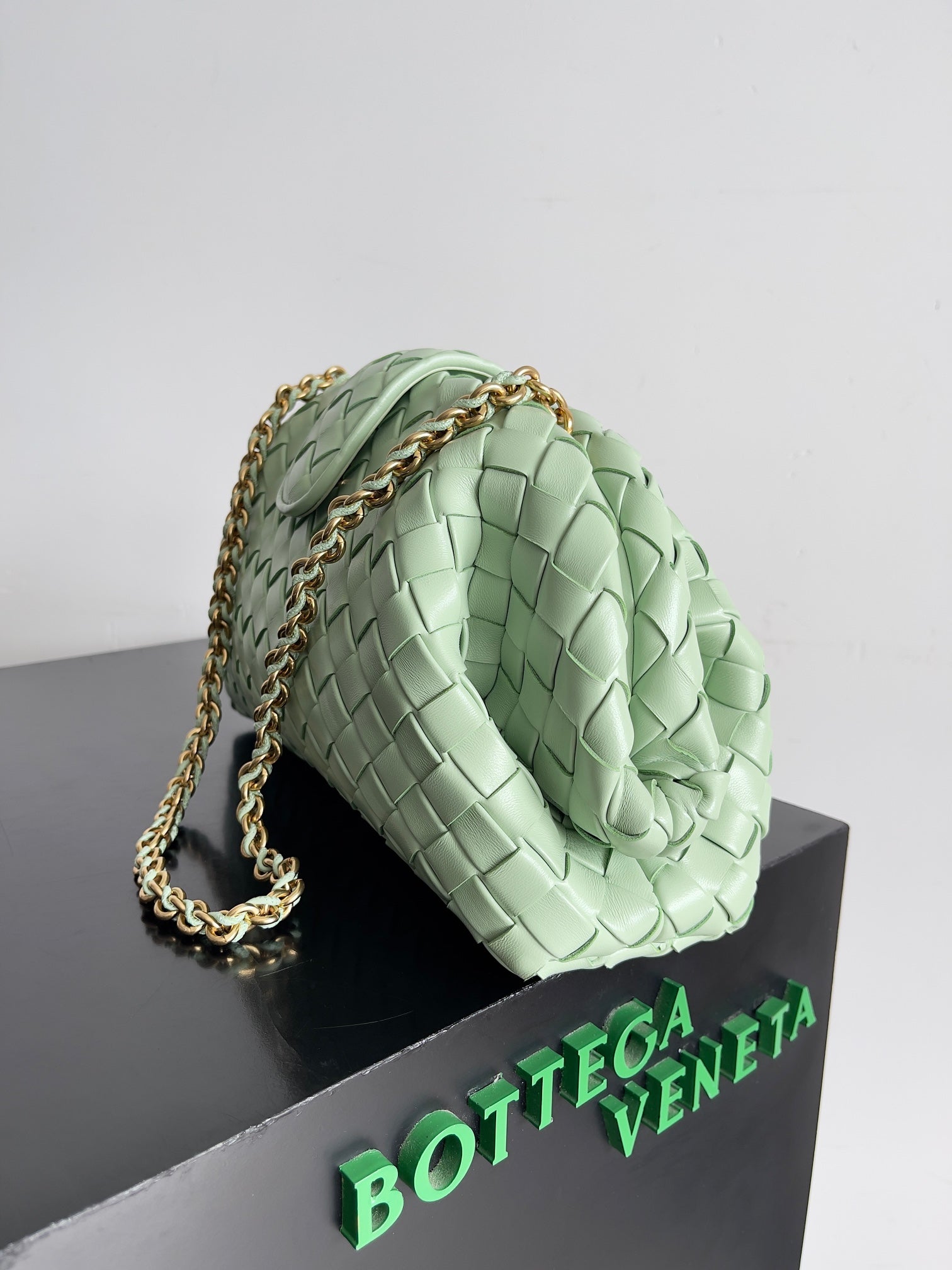 Bottega Veneta Chain Pouch - Mint Green