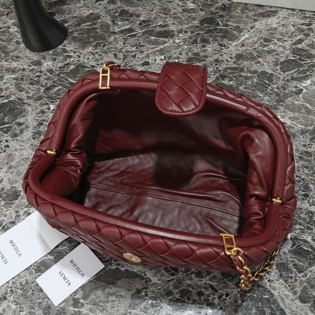 Bottega Veneta Chain Pouch - Burgundy