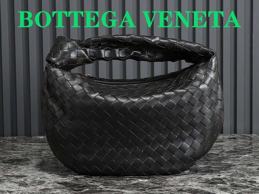 Bottega Veneta Jodie Hobo Bag - Black