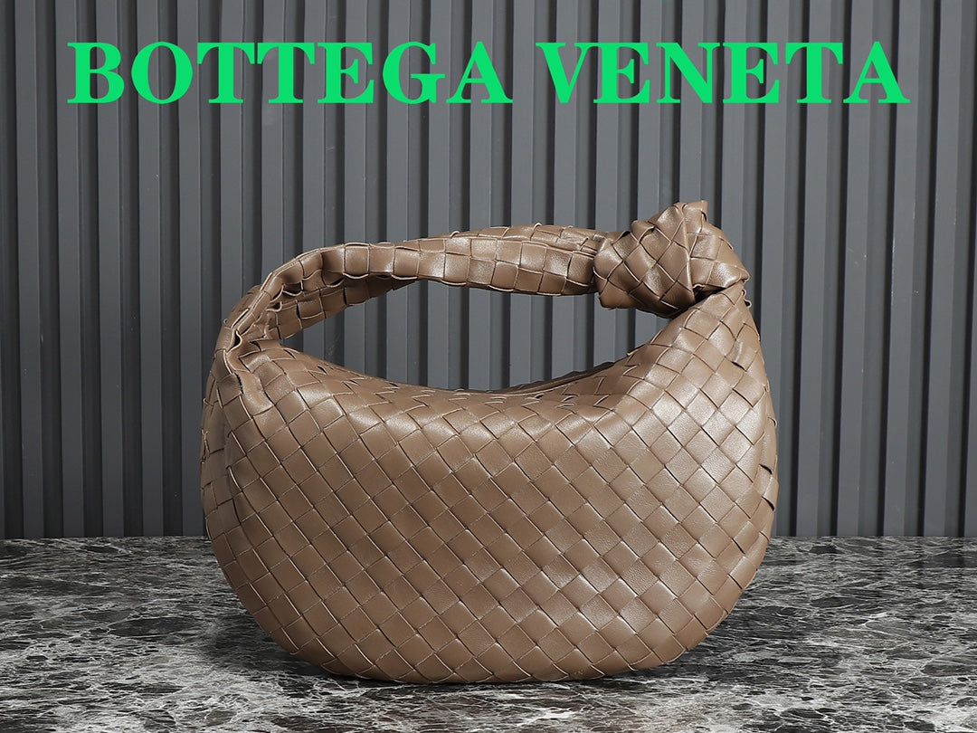 Bottega Veneta Jodie Hobo Bag - Taupe