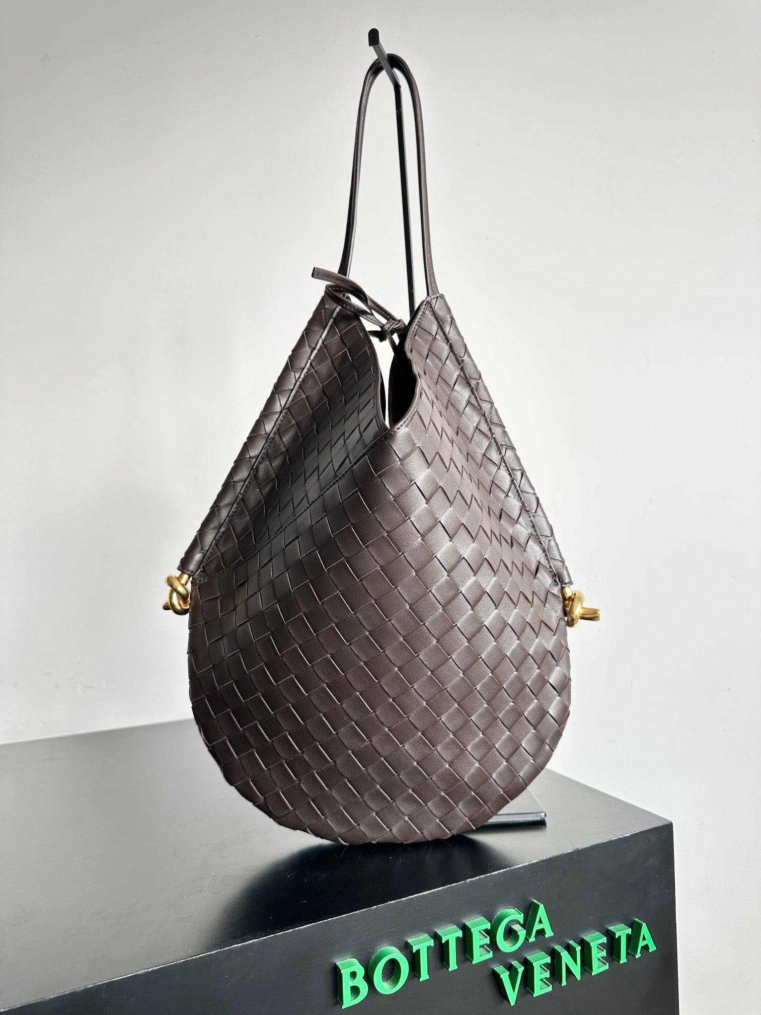 Bottega Veneta Intrecciato Bucket Bag - Chocolate Brown