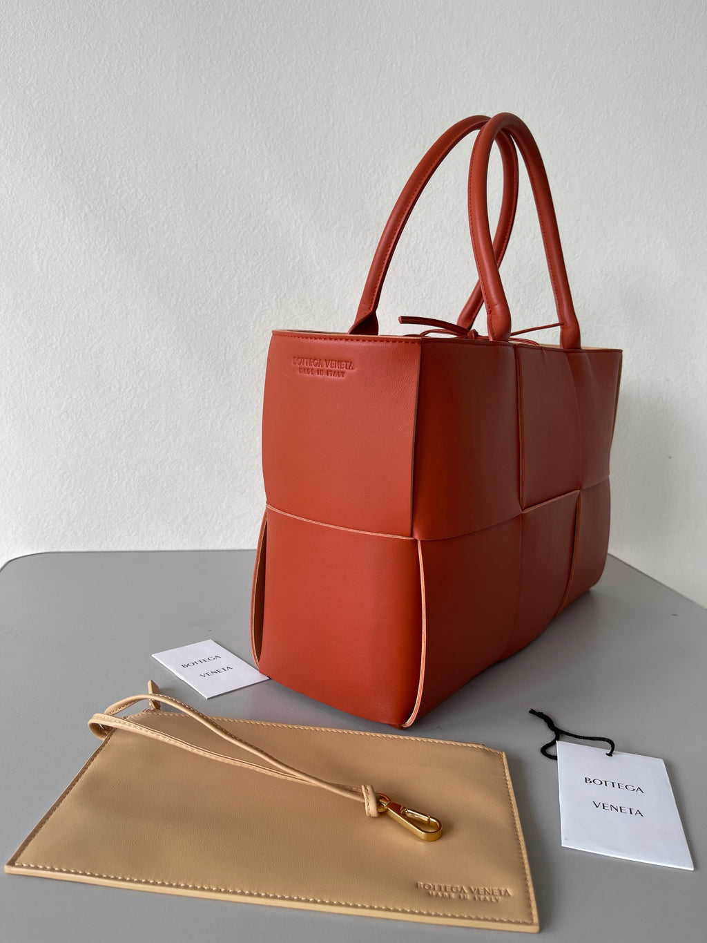 Bottega Veneta Arco Tote Bag - Coral