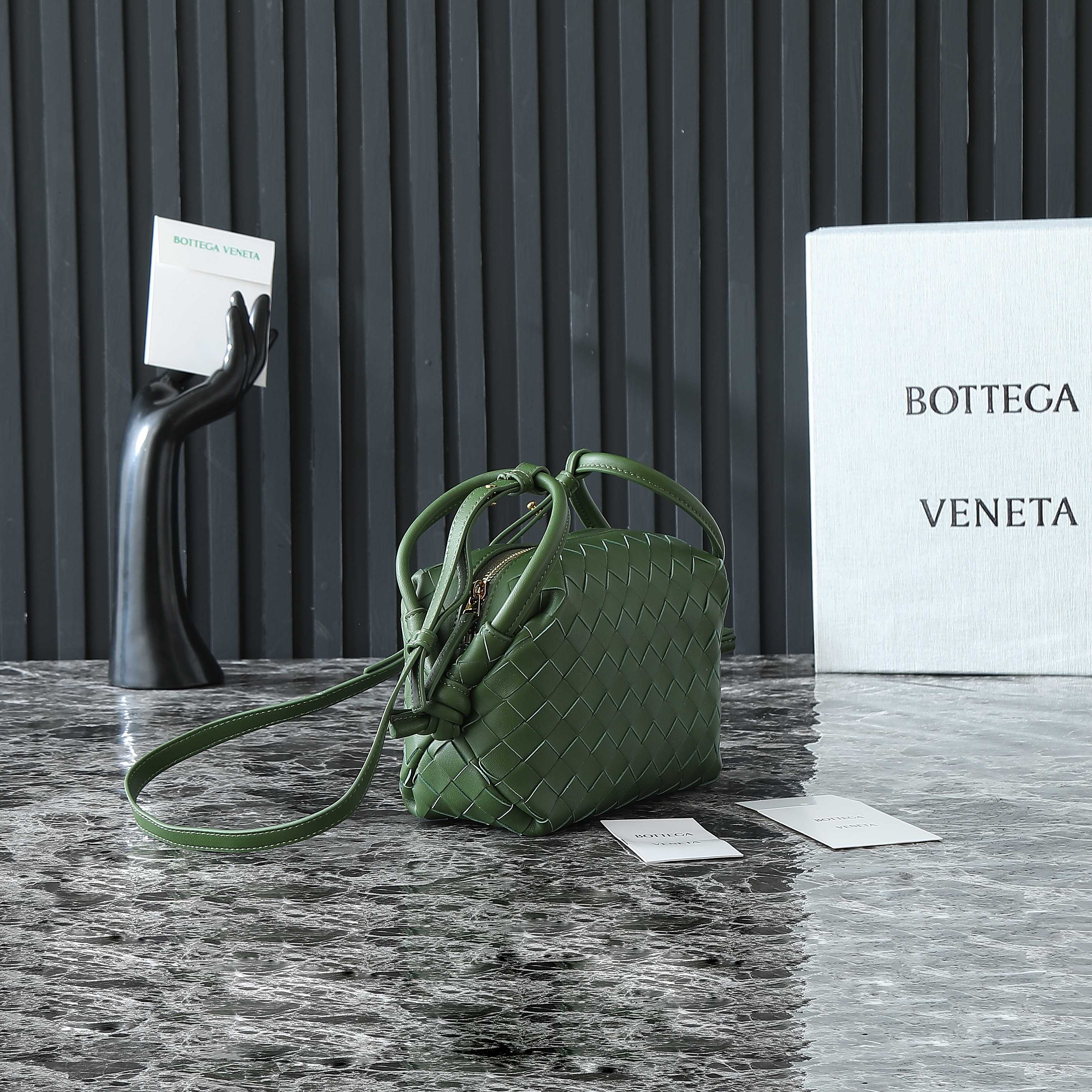 Bottega Veneta Intrecciato Olive Green Leather Crossbody Bag
