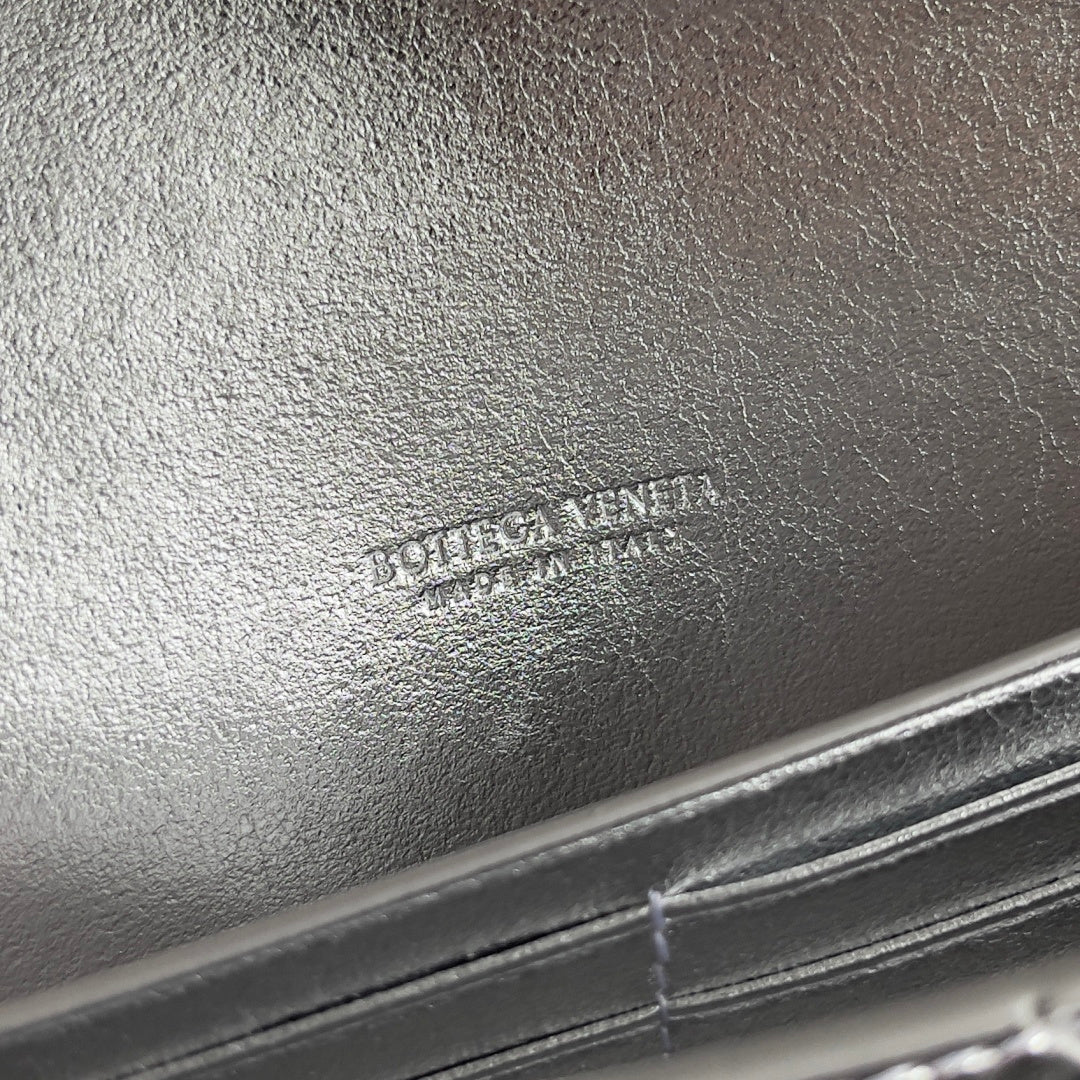 Bottega Veneta Intrecciato Metallic Silver Leather Clutch with Handle