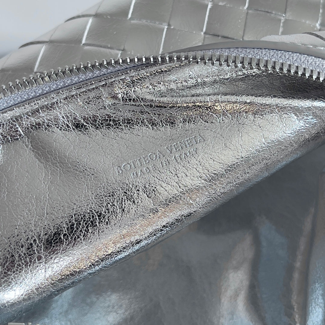 Bottega Veneta Intrecciato Metallic Silver Leather Hobo Bag