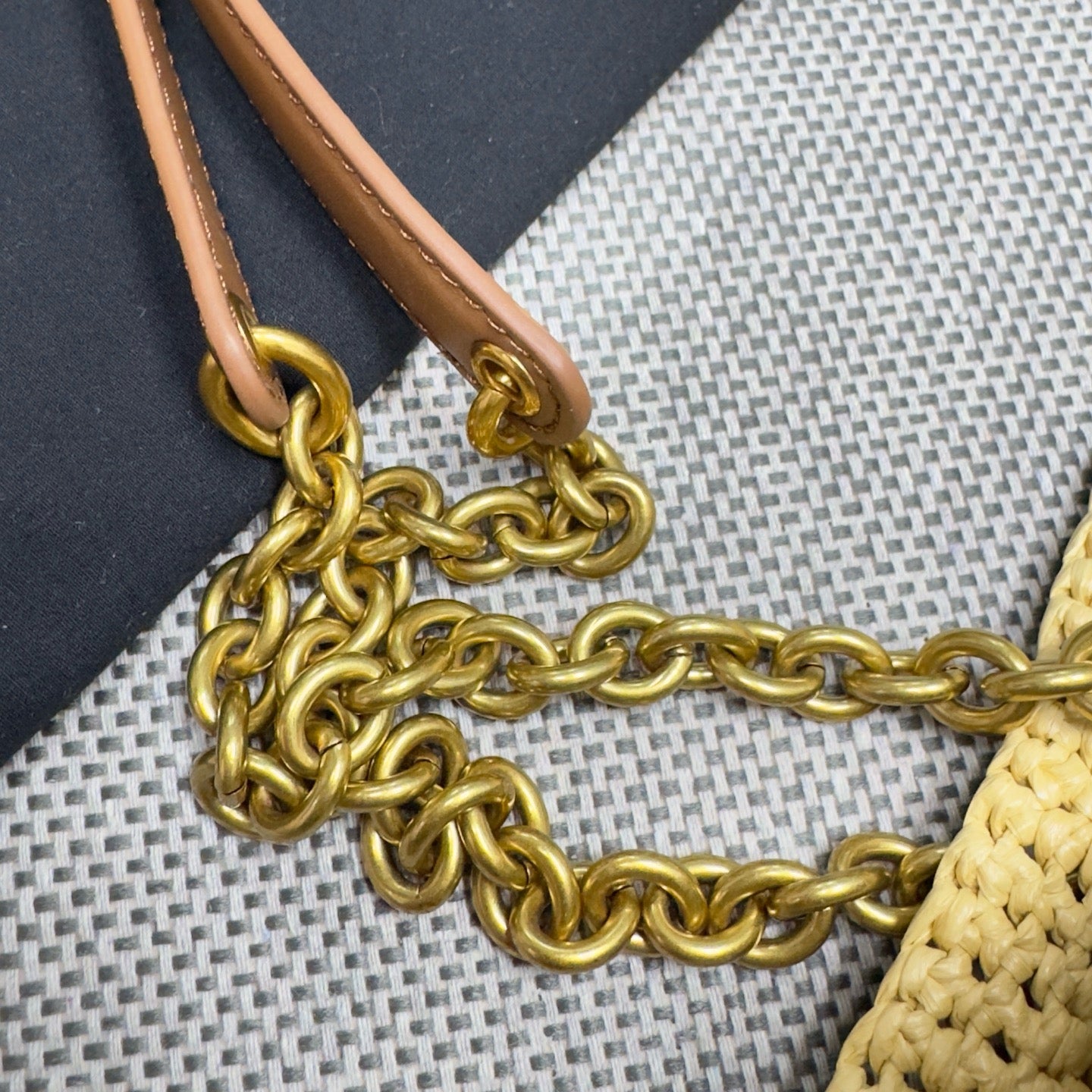 Saint Laurent JAMIE Shopping Bag in Raffia - Natural