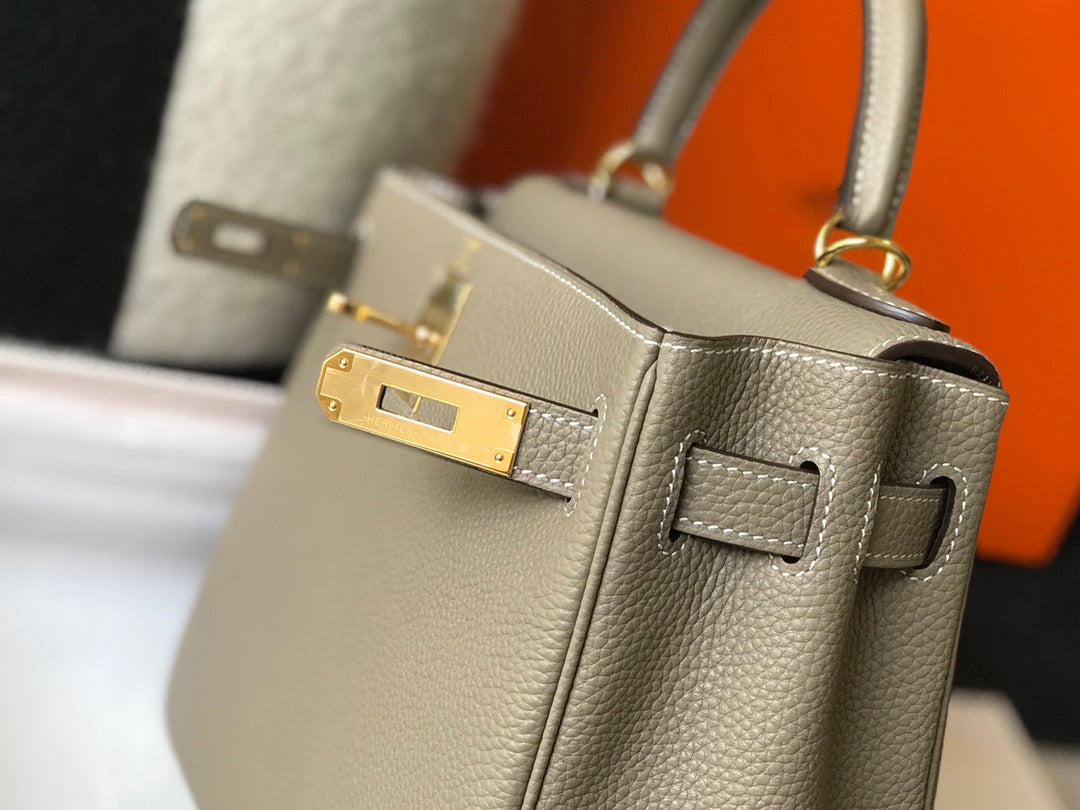 Hermes Kelly 28 Etoupe