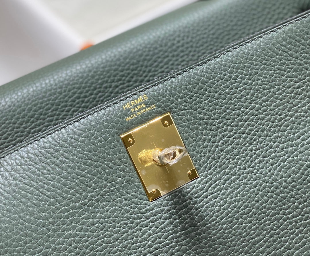 Hermes Kelly 28 Sage Green