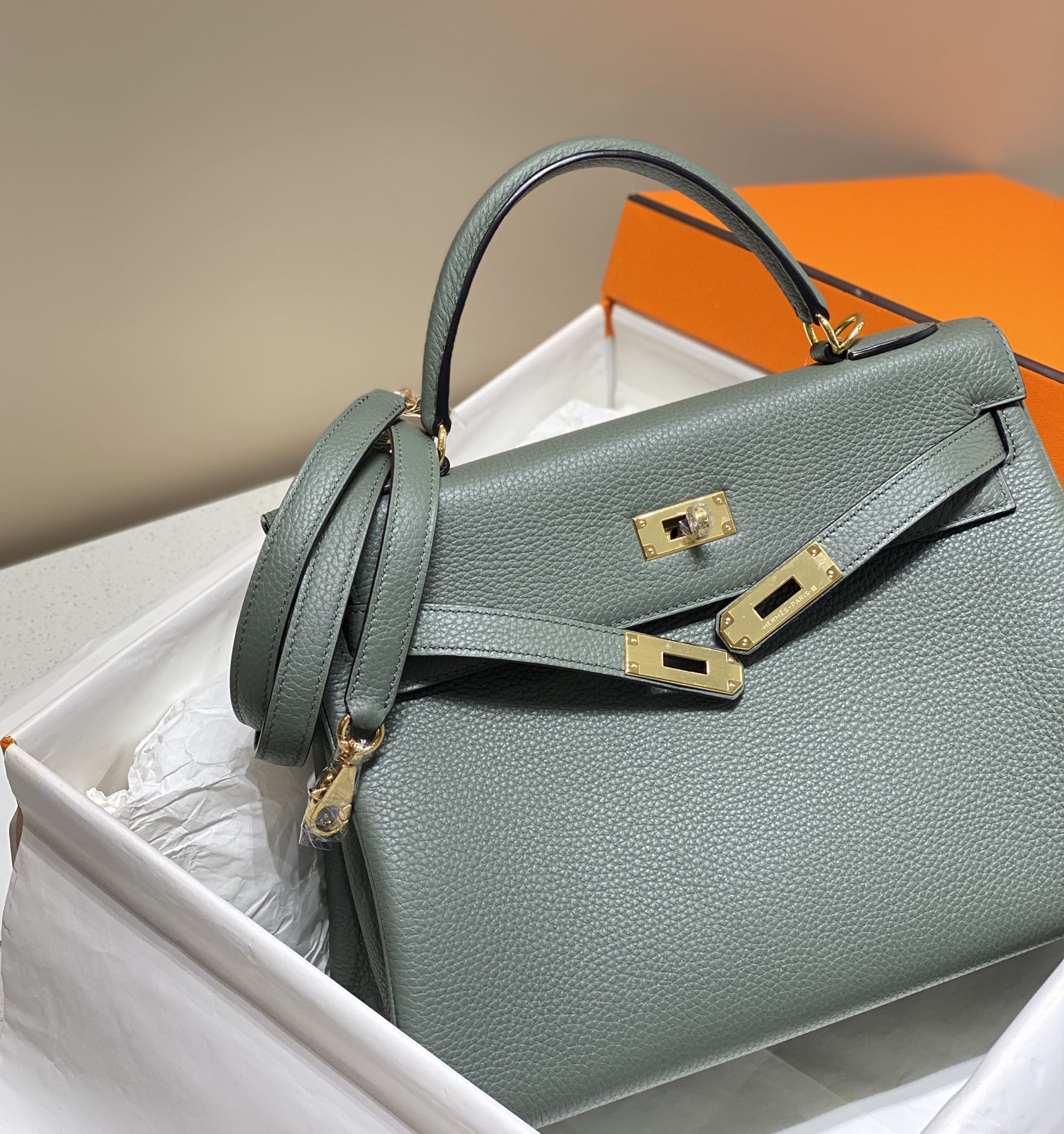 Hermes Kelly 28 Sage Green